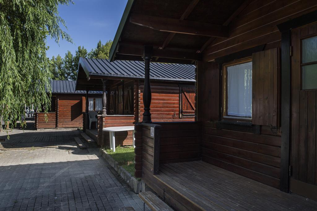 Camping & Bungalows Ligueerre De Cinca Экстерьер фото