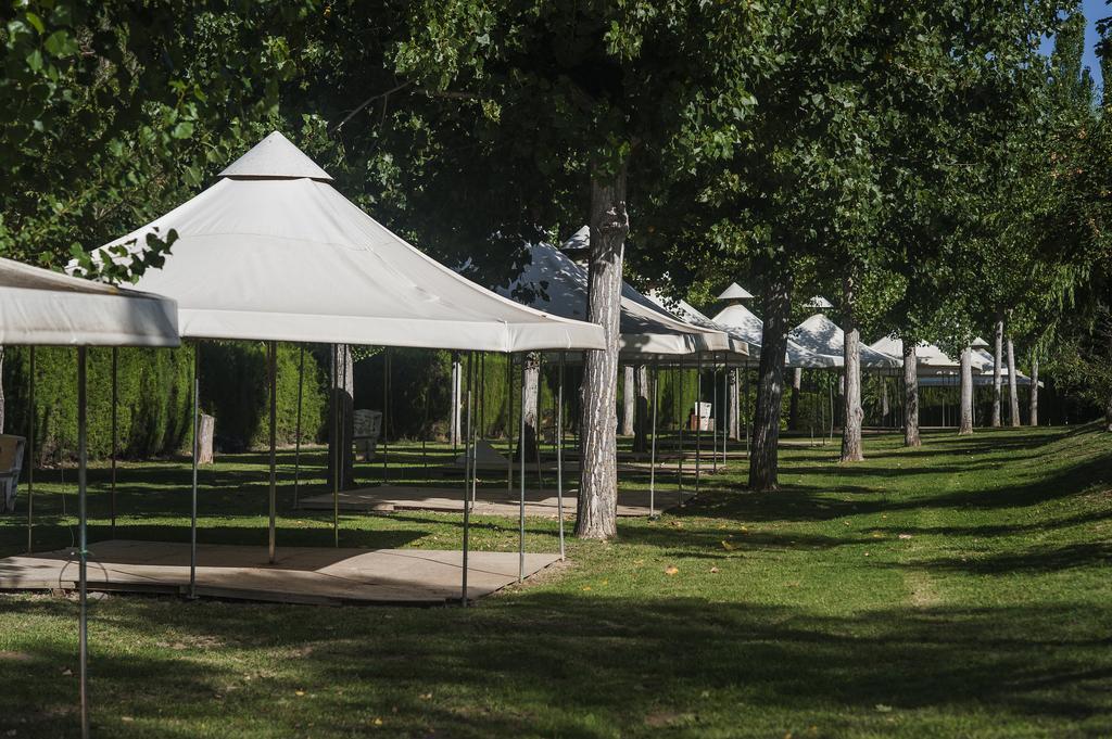 Camping & Bungalows Ligueerre De Cinca Экстерьер фото