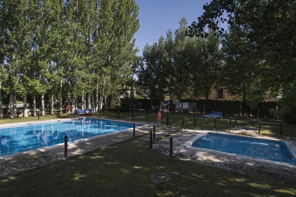 Camping & Bungalows Ligueerre De Cinca Экстерьер фото